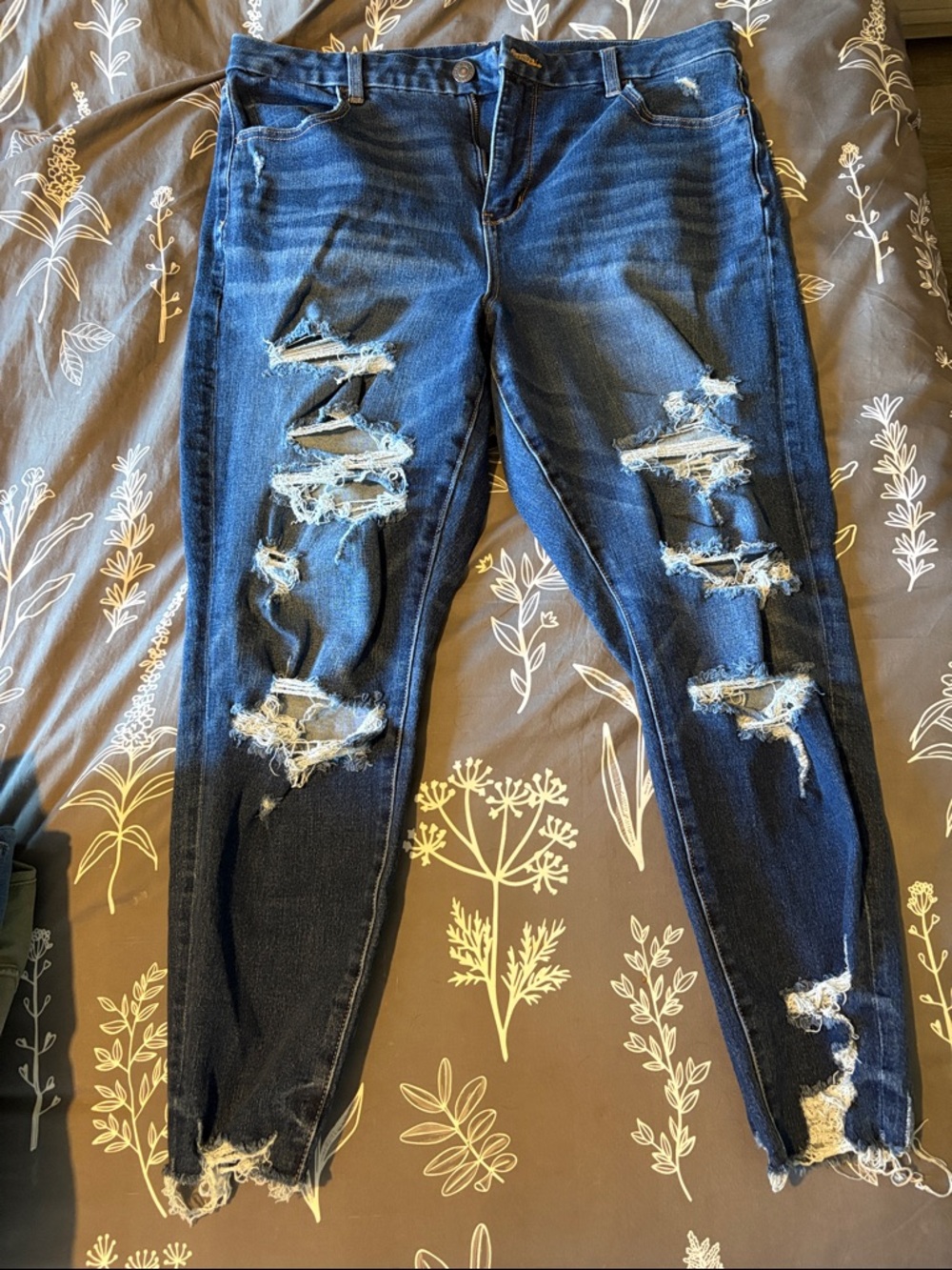 Dark Blue Distressed Women's Skinny Jeans
